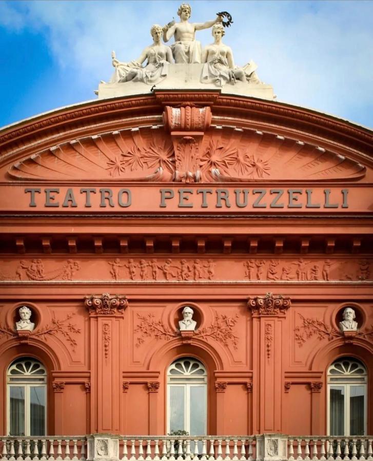 Casa Della Luna Bari Bagian luar foto
