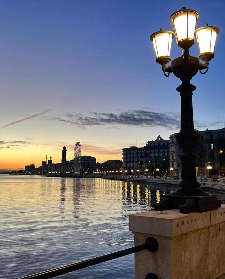 Casa Della Luna Bari Bagian luar foto